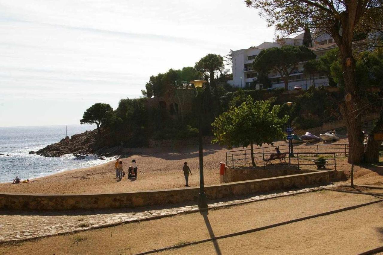 Apartamento Apartamento Cala Salionç 12 primera linea de playa Tossa de Mar Exterior foto